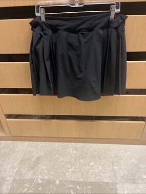 lululemon athletica Black Pleated Active Mini Skort